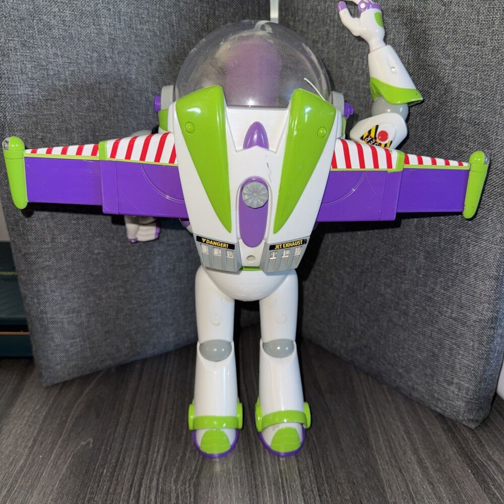 Buzz Lightyear 12.5” Talking Action Figure. Button Activated Jet Wings And Laser - Picture 4 of 10